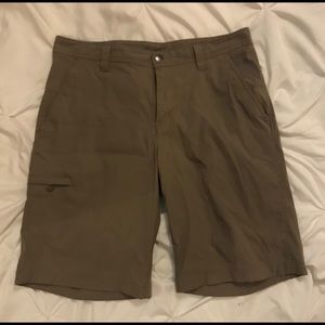 Columbia Men’s shorts size 32